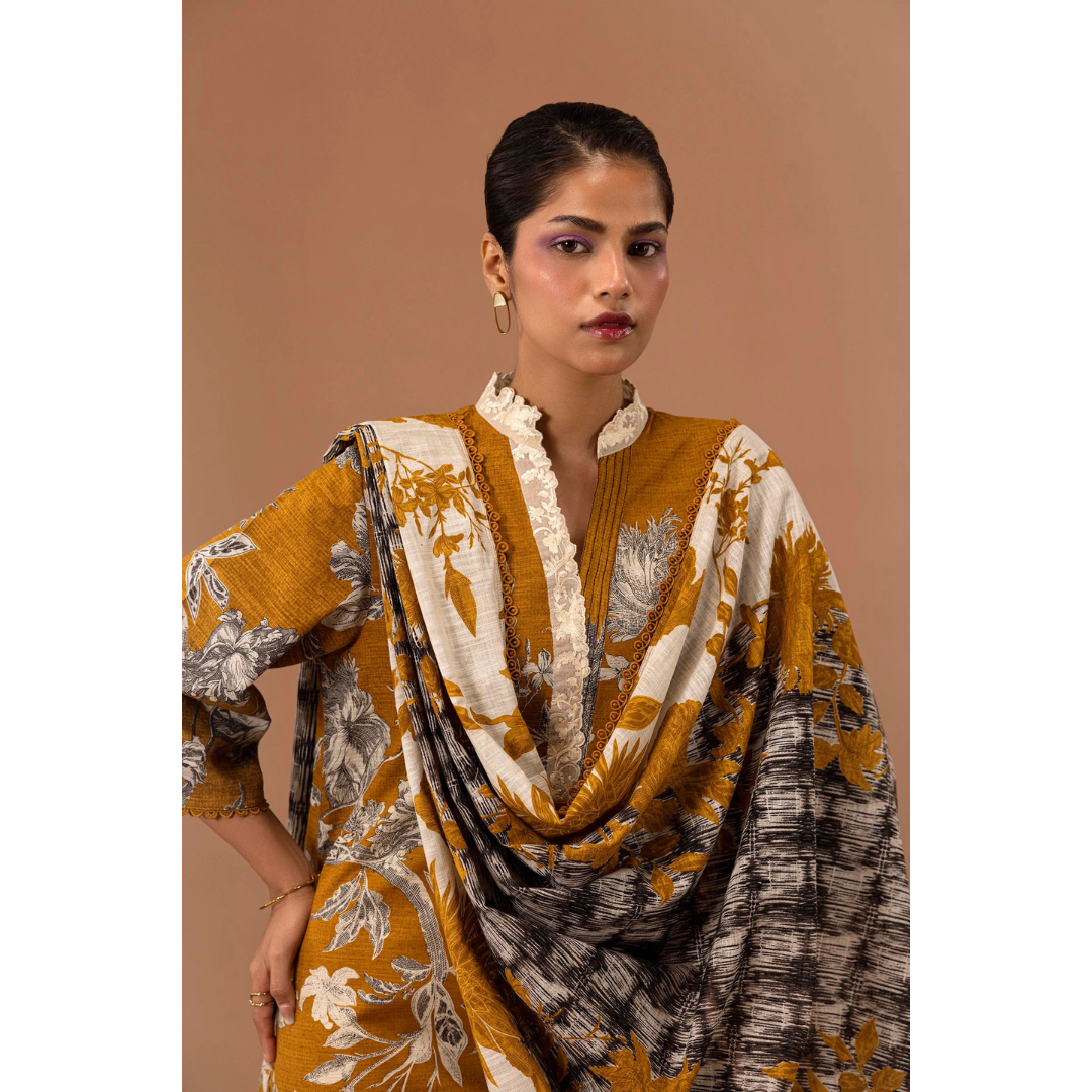 3 Piece – Unstitched Printed Khaddar Suit – SS56008